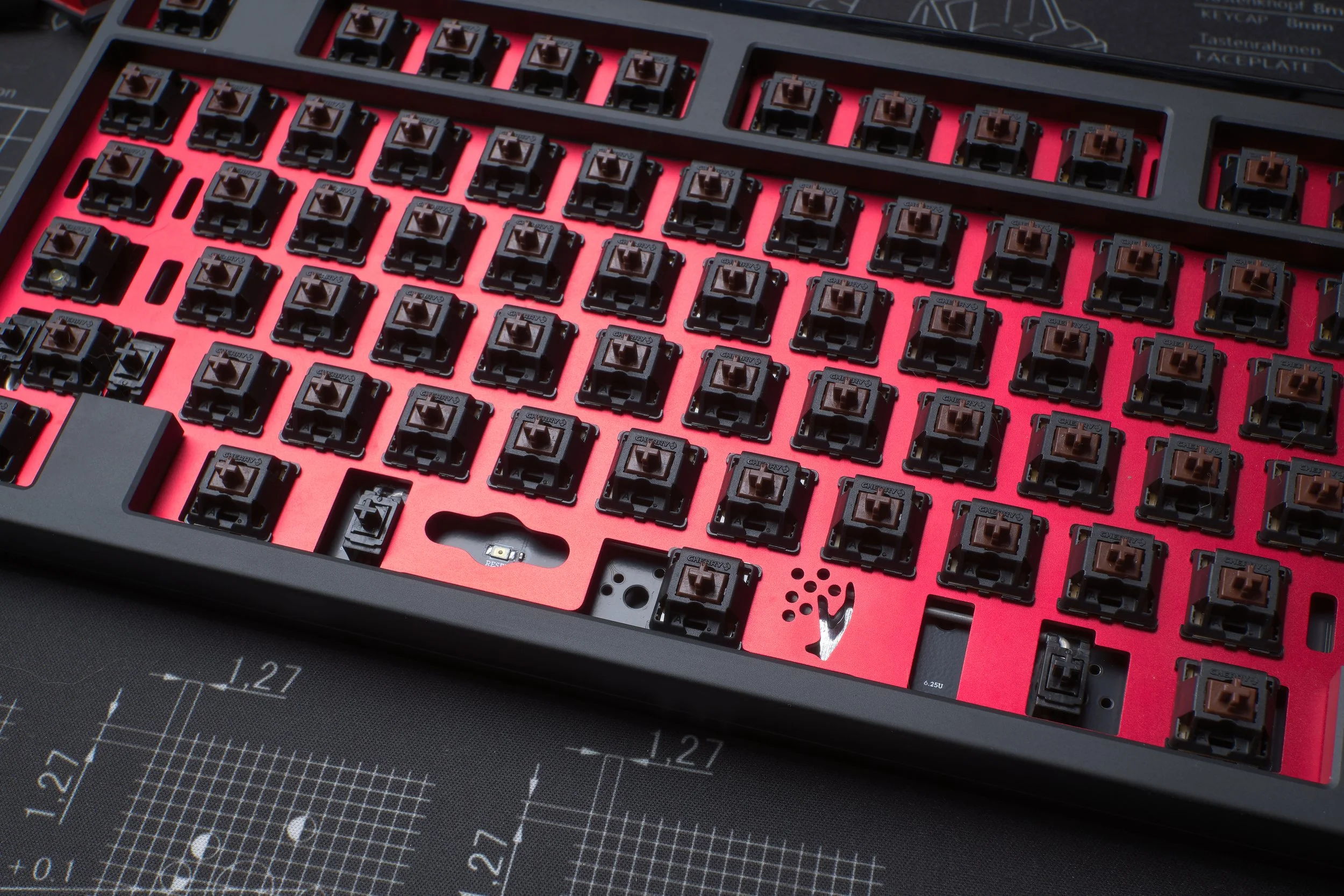Merisi Works 500C/M — Lightning Keyboards